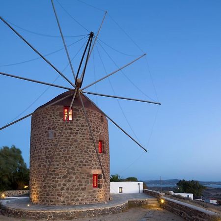 Marketos Windmill And Houses Trypití Eksteriør billede